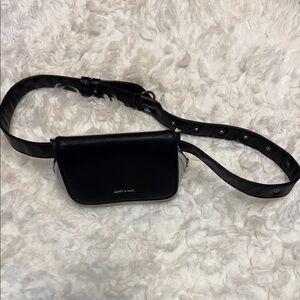 Matt & Nat - Oreo - Vegan Belt Bag